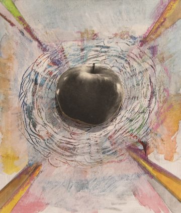 Ilmaisullinen maalaus, johon sommiteltu X:n muotoinen kuvio, keskellä raaputettu kehä ympäröi vanerille painettua omenaa.
