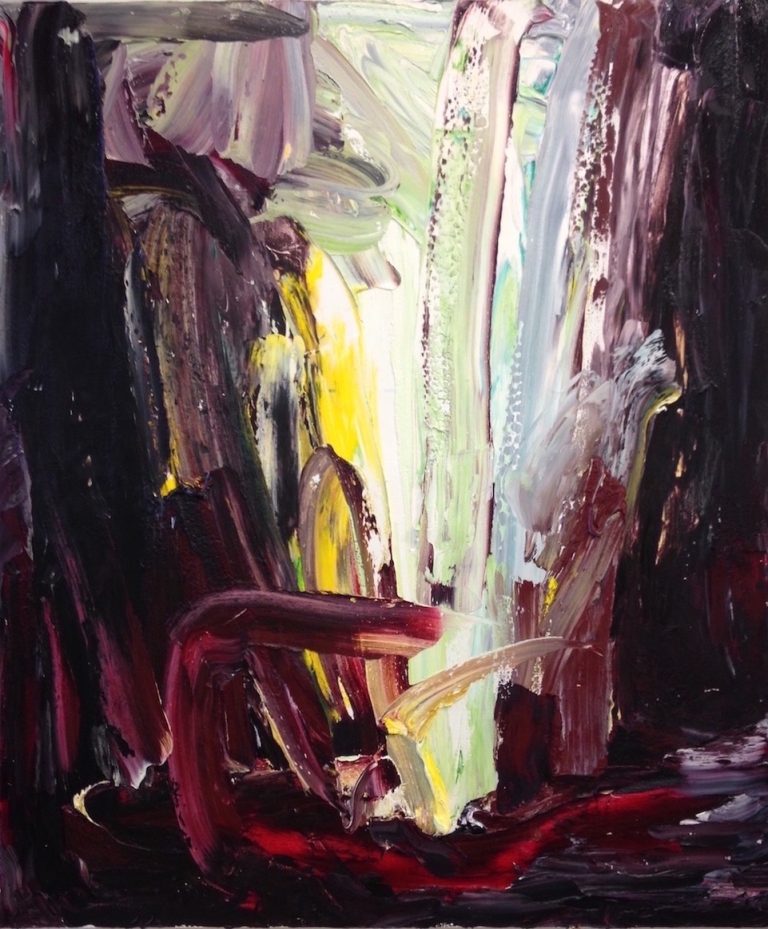 Maaria Märkälän absrakti öljyvärimaalaus, jossa mustaa taustaa vasten valkoisen ja violetin säyvjä valuvasti