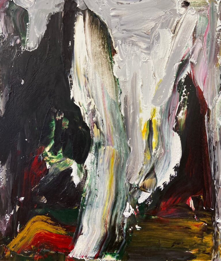 Maaria Märkälän absrakti öljyvärimaalaus, jossa mustalla taustalla valkoista valumaa